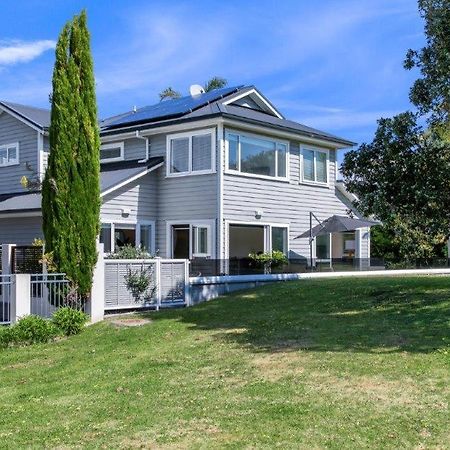 Stunning Tranquil Home With Green Space Views ماوْنت مونغانيو المظهر الخارجي الصورة